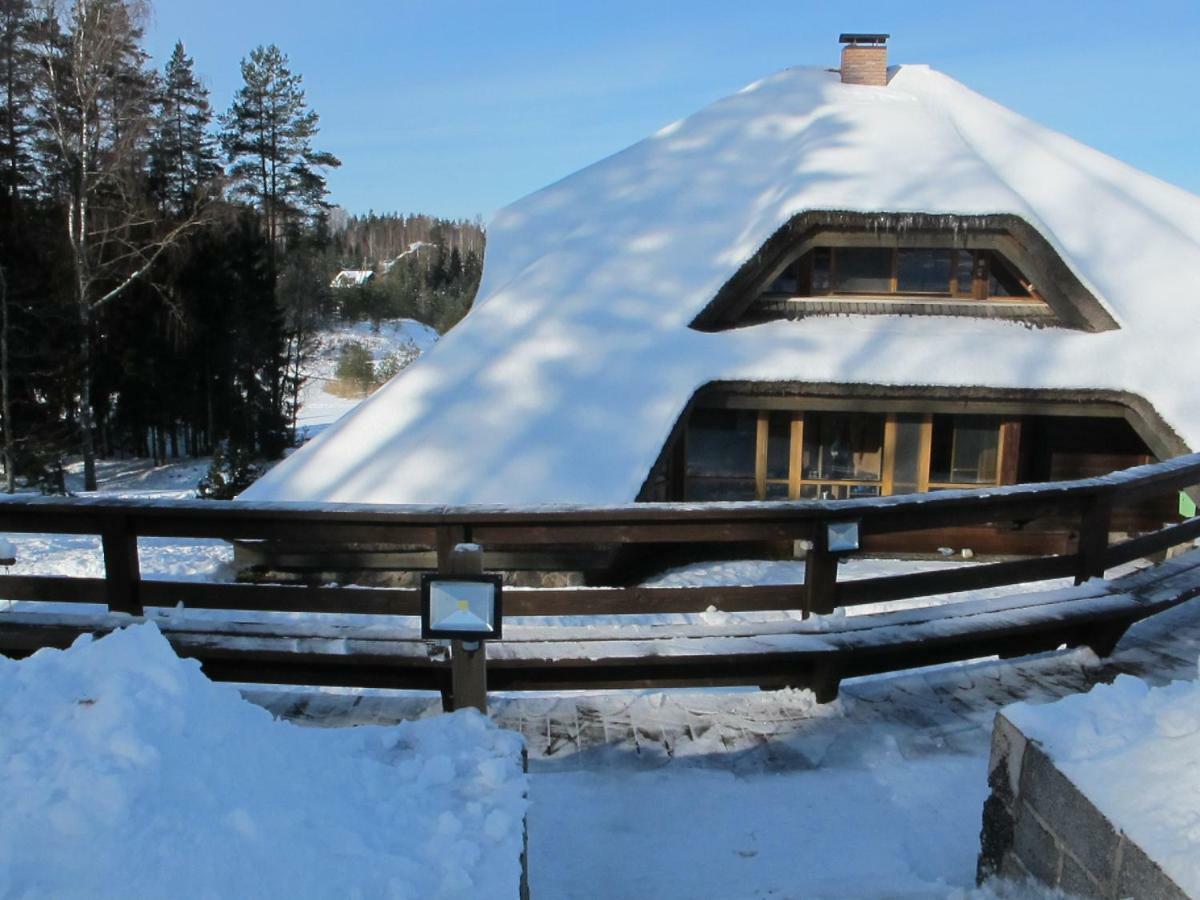 Hostal Dzeni Amatciems Exterior foto